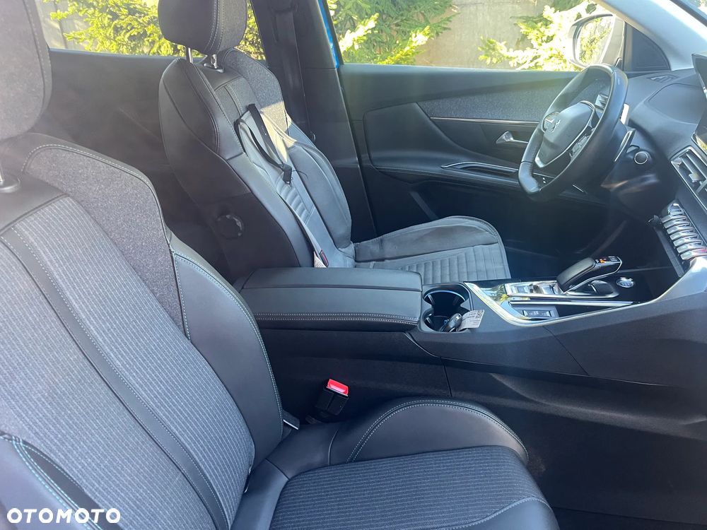Peugeot 3008 225 e-EAT8 Allure - 8