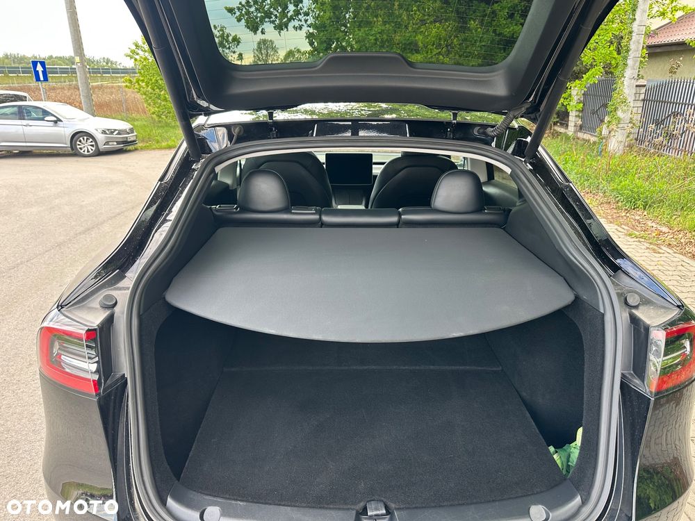 Tesla Model Y Performance AWD - 20