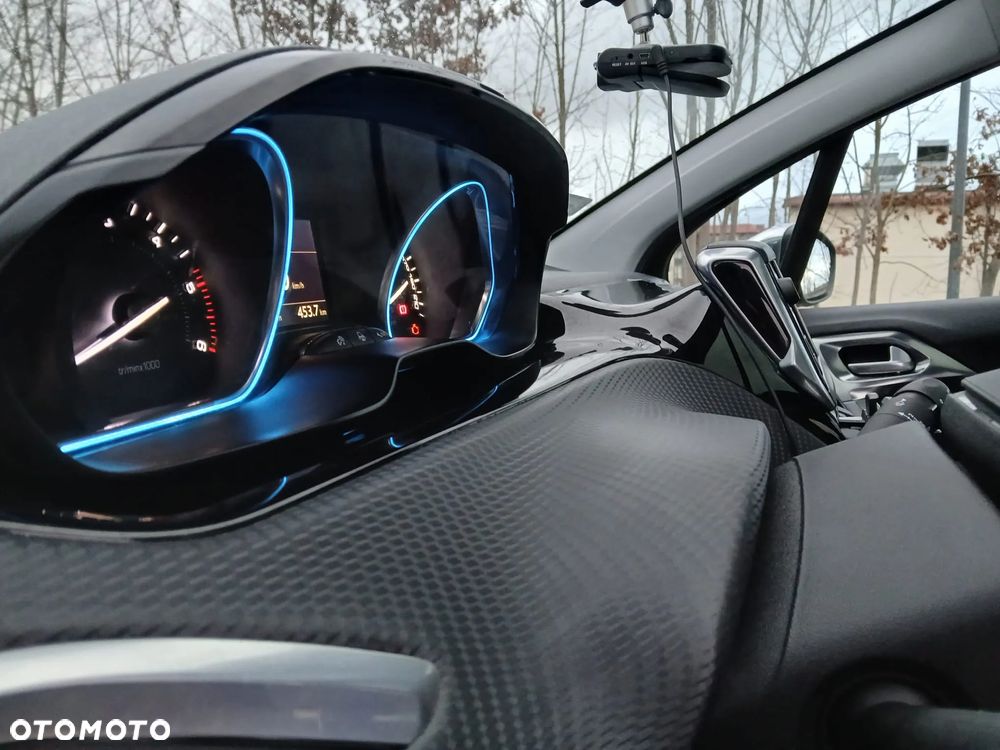 Peugeot 2008 BlueHDi FAP 120 STOP & START Allure - 24