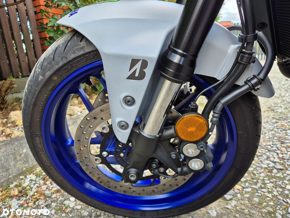 Yamaha MT - 19