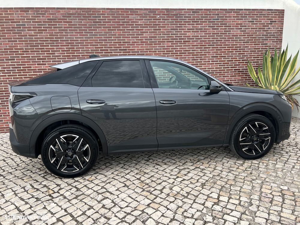 Peugeot 3008 1.2 Hybrid Allure e-DCS6 - 12