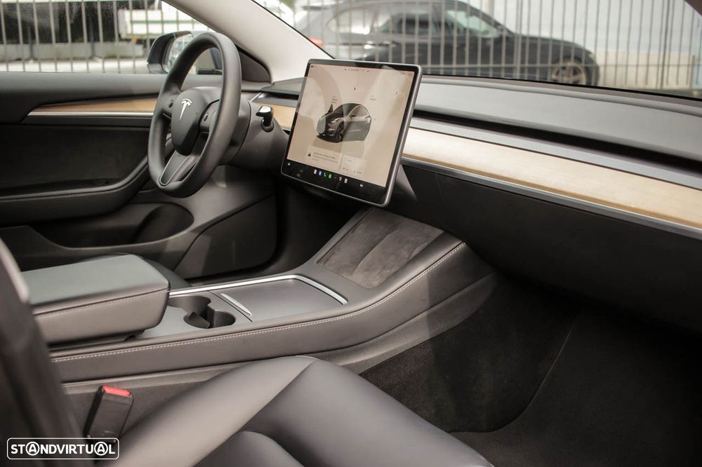 Tesla Model 3 Long Range Tração Traseira - 6