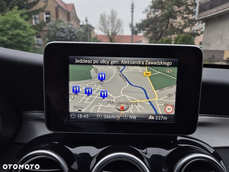 Mercedes-Benz Klasa C 180 (BlueTEC) d 7G-TRONIC AMG Line - 17
