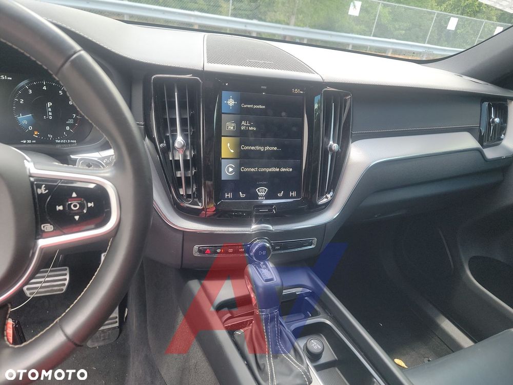 Volvo XC 60 T5 AWD R-Design - 11