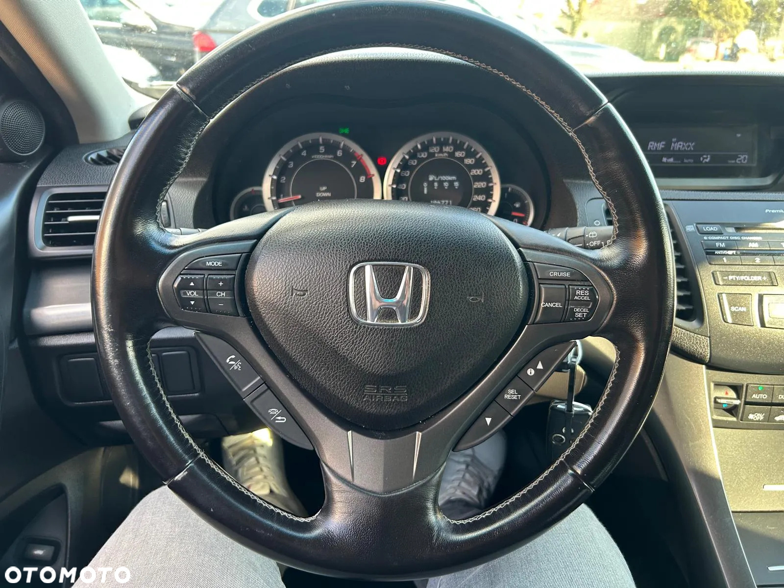 Honda Accord - 12