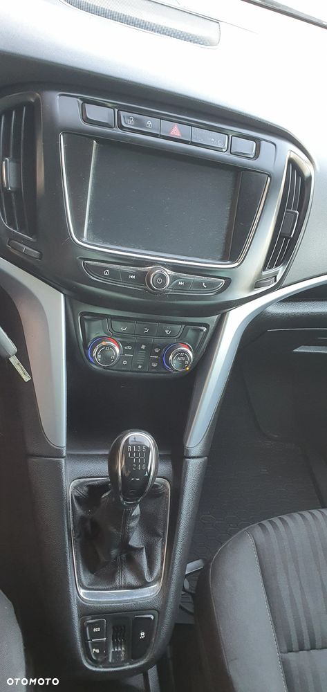 Opel Zafira - 11