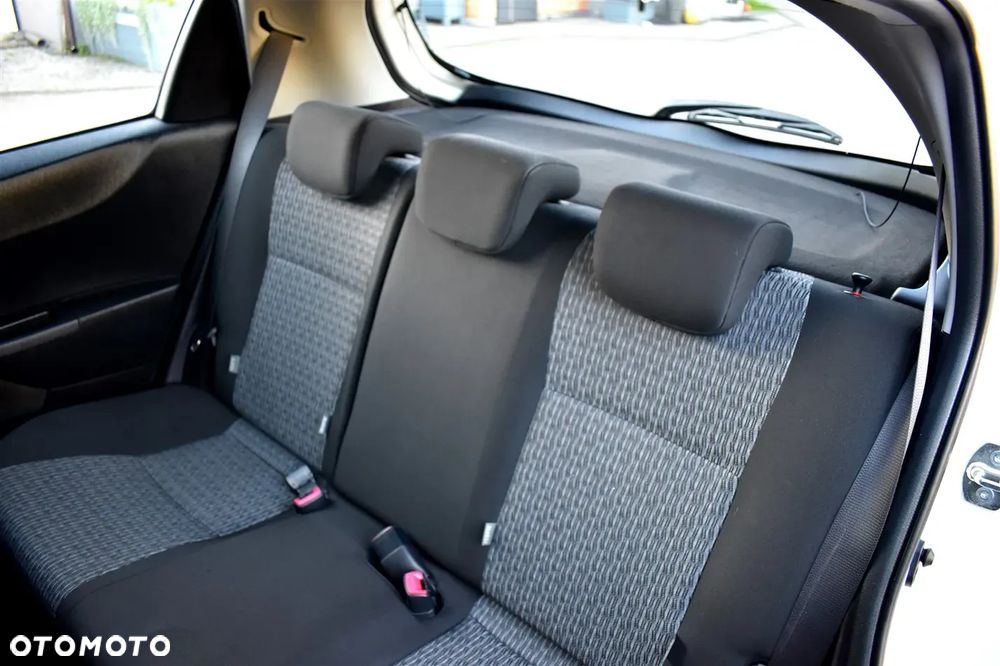 Toyota Yaris 1.33 Business Edition - 17