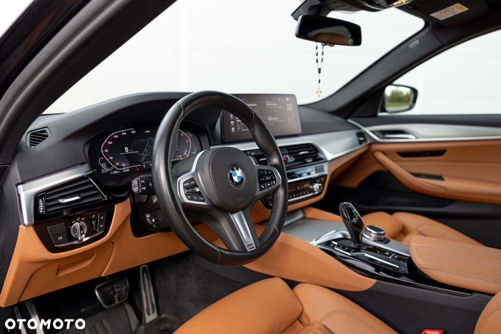 BMW Seria 5 520d xDrive MHEV M Sport sport - 17