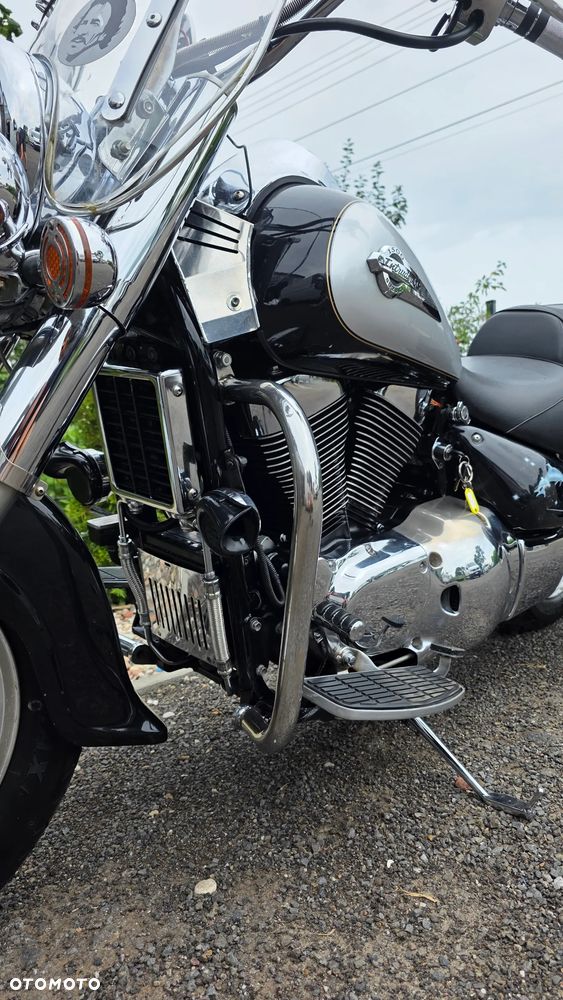 Suzuki Intruder - 31