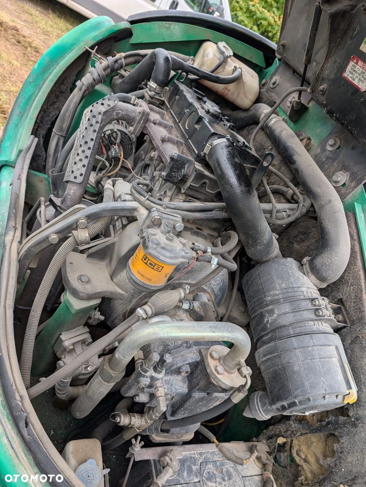 JCB 8052 - 15