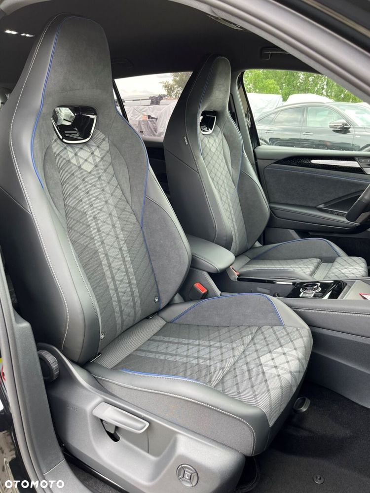 Volkswagen Tiguan - 10