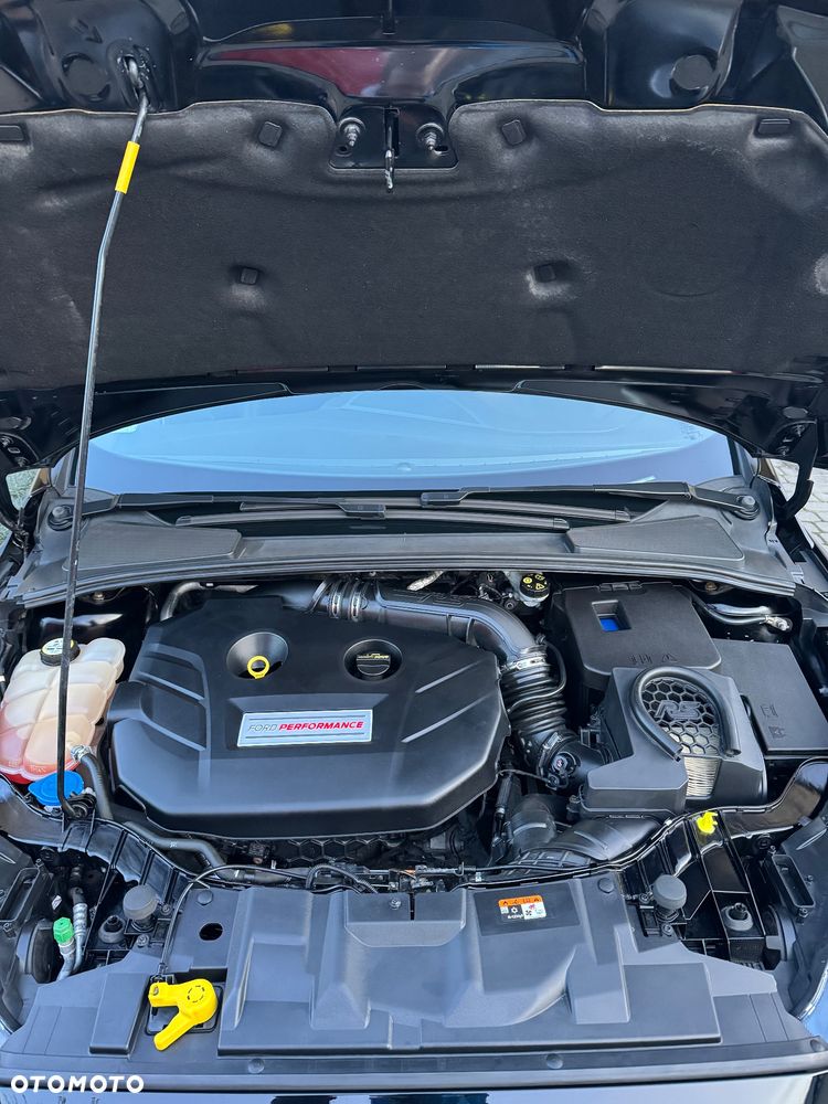 Ford Focus 2.3 EcoBoost RS - 39