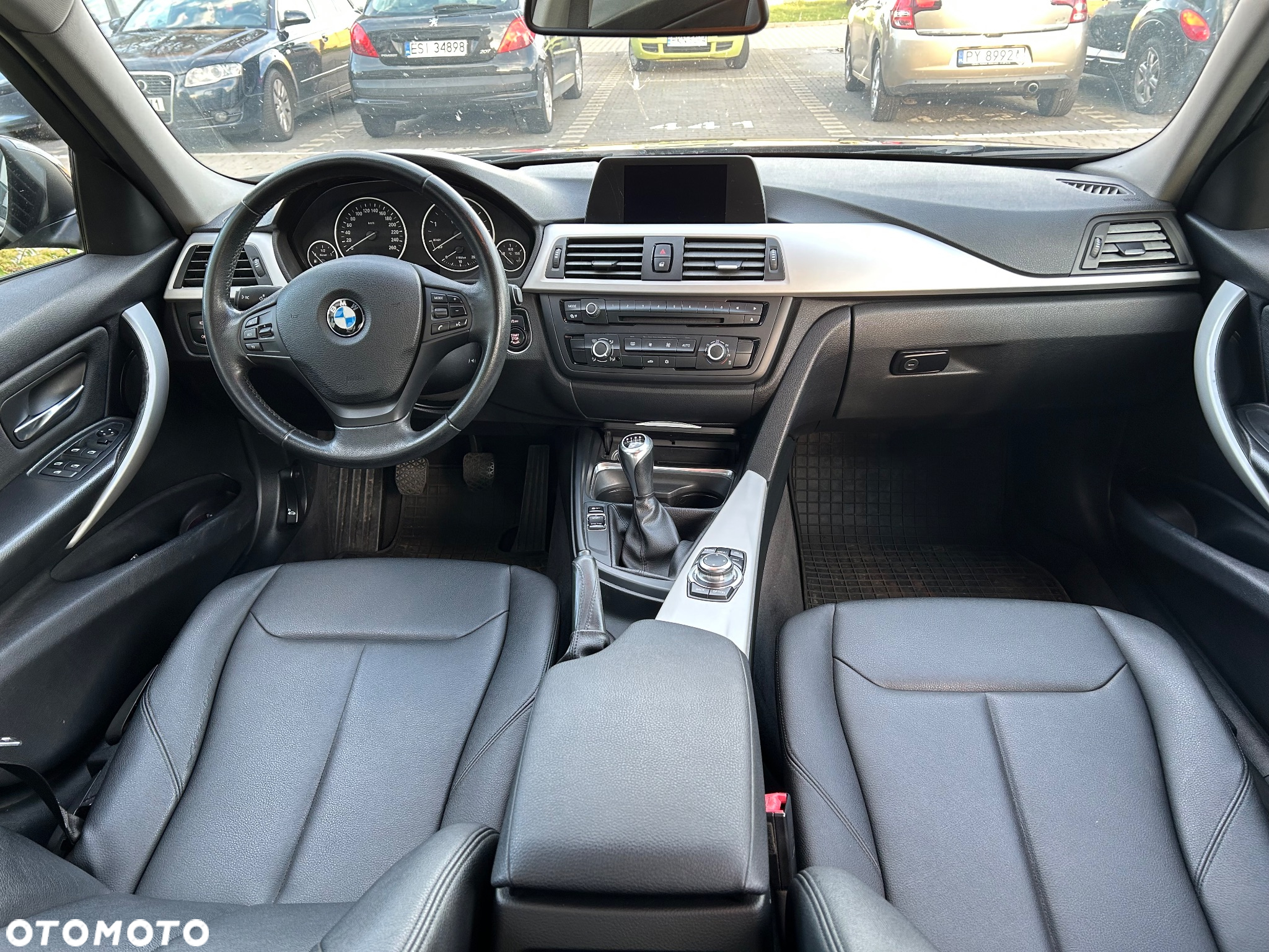 BMW Seria 3 316d - 14