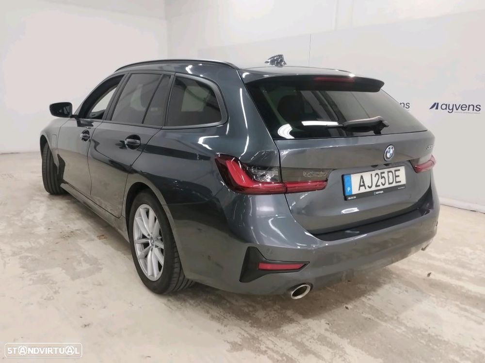BMW 330 e Auto - 2