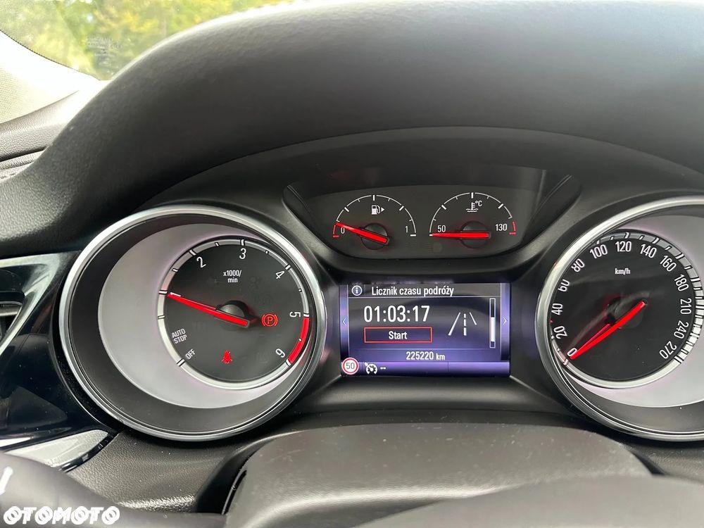 Opel Insignia 2.0 - 19