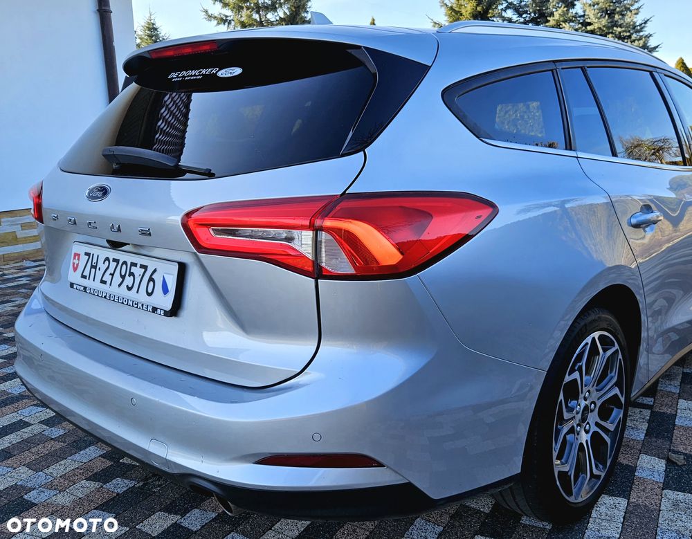 Ford Focus 2.0 EcoBlue Start-Stopp-System TITANIUM - 14