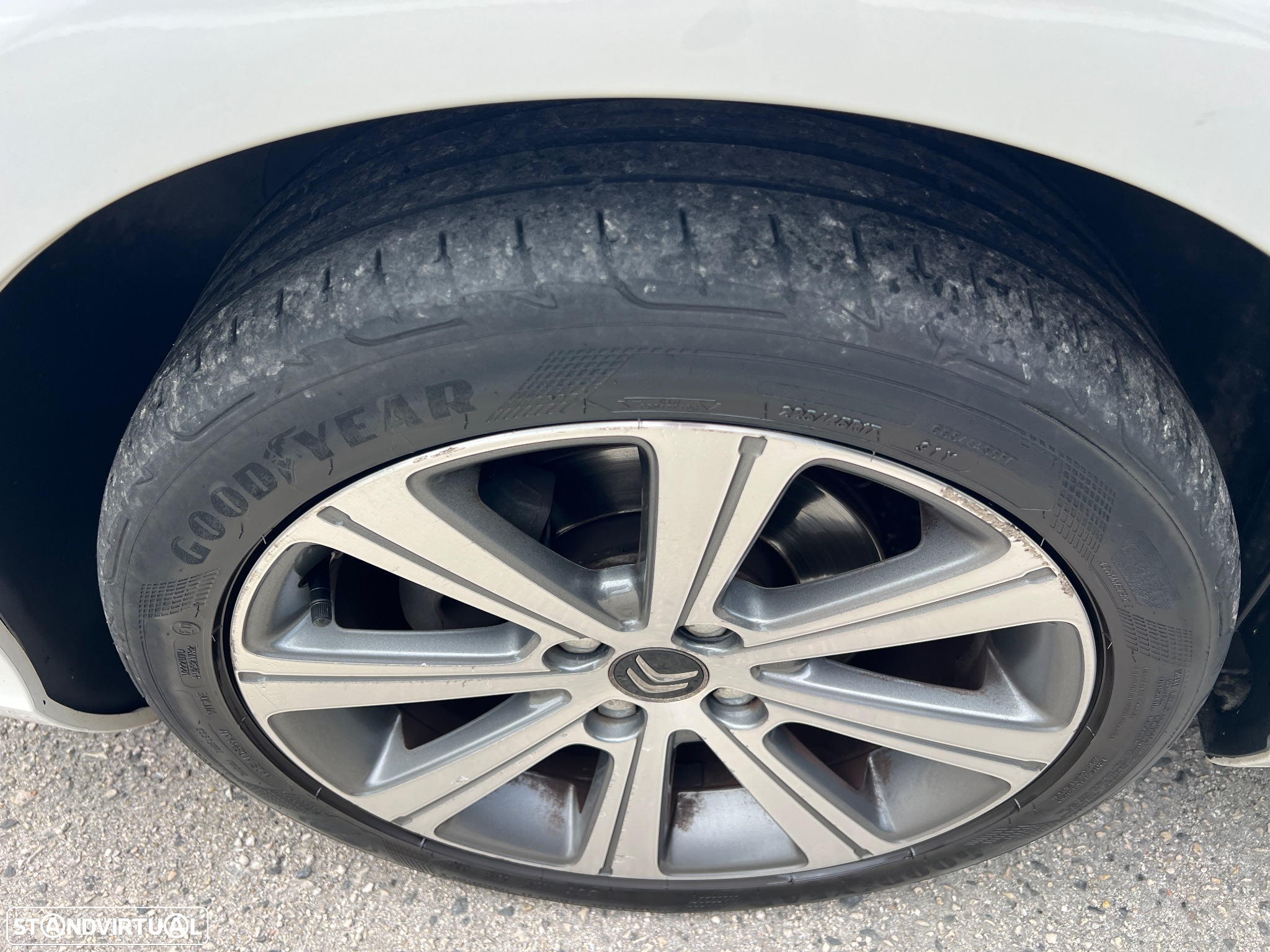 Citroën C4 1.6 BlueHDi Shine - 29