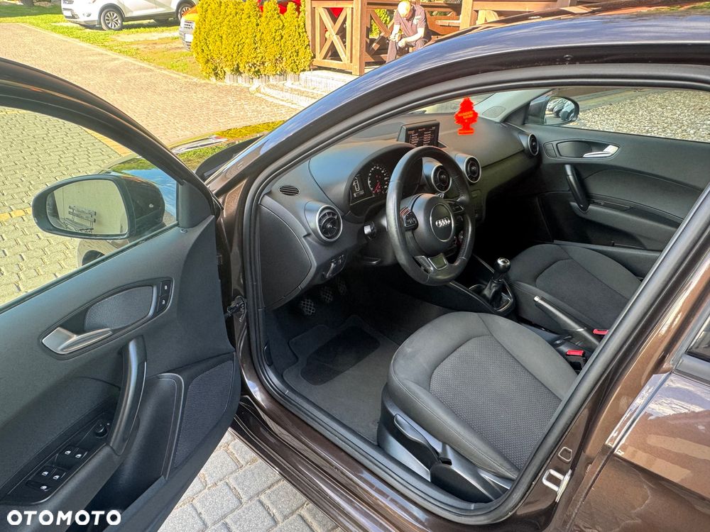 Audi A1 Sportback 1.6 TDI Ambition - 9