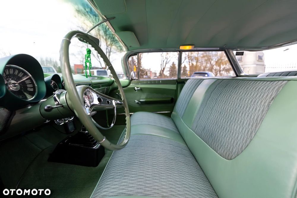 Chevrolet Impala - 32