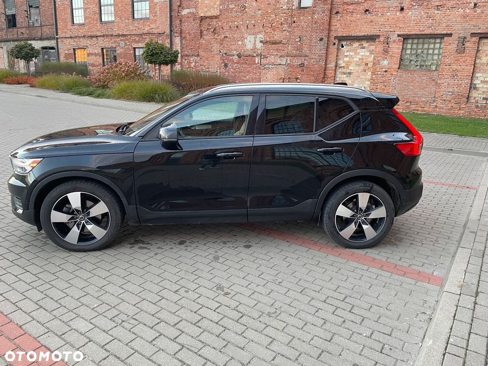 Volvo XC 40 T5 AWD Momentum - 8