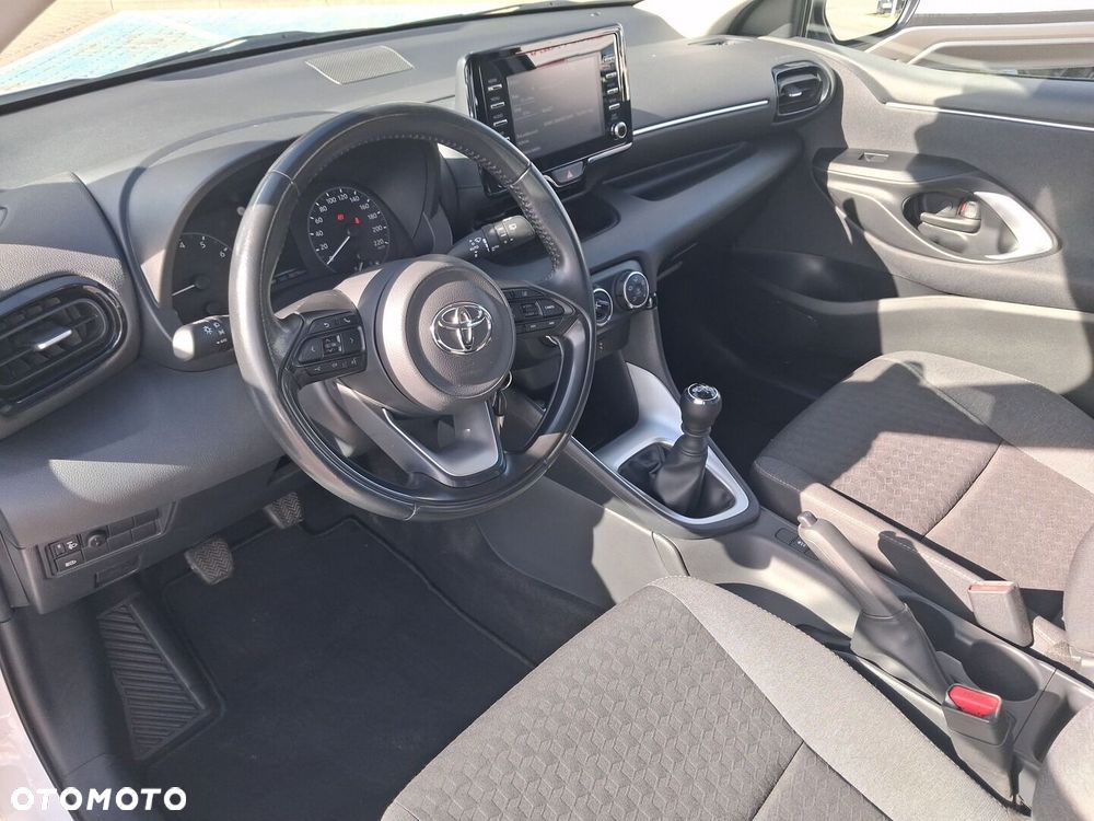 Toyota Yaris - 19