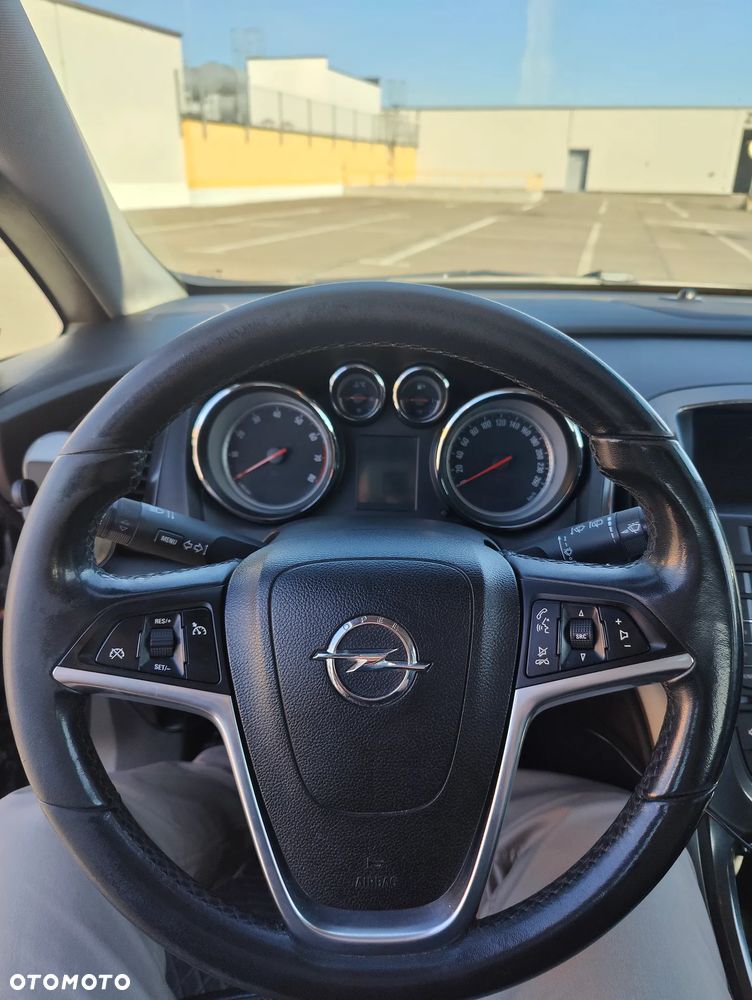 Opel Astra 1.6 T Cosmo - 14