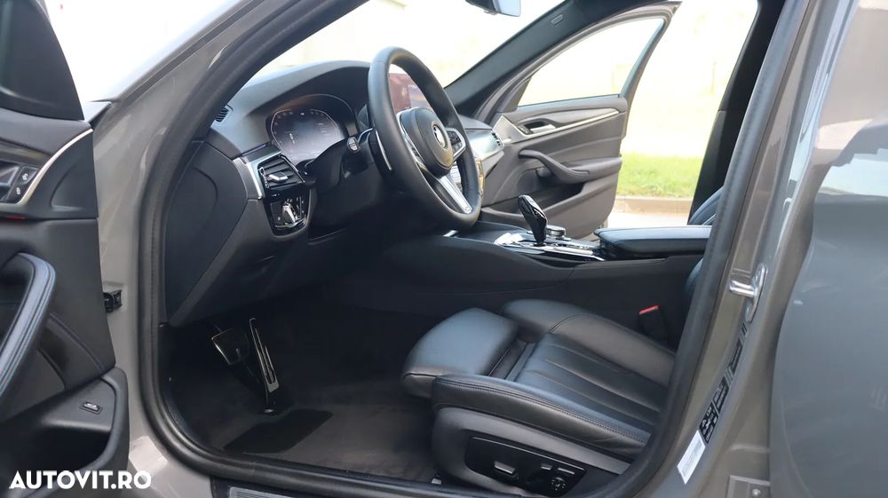 BMW Seria 5 520d xDrive Aut. M Sport Edition - 12