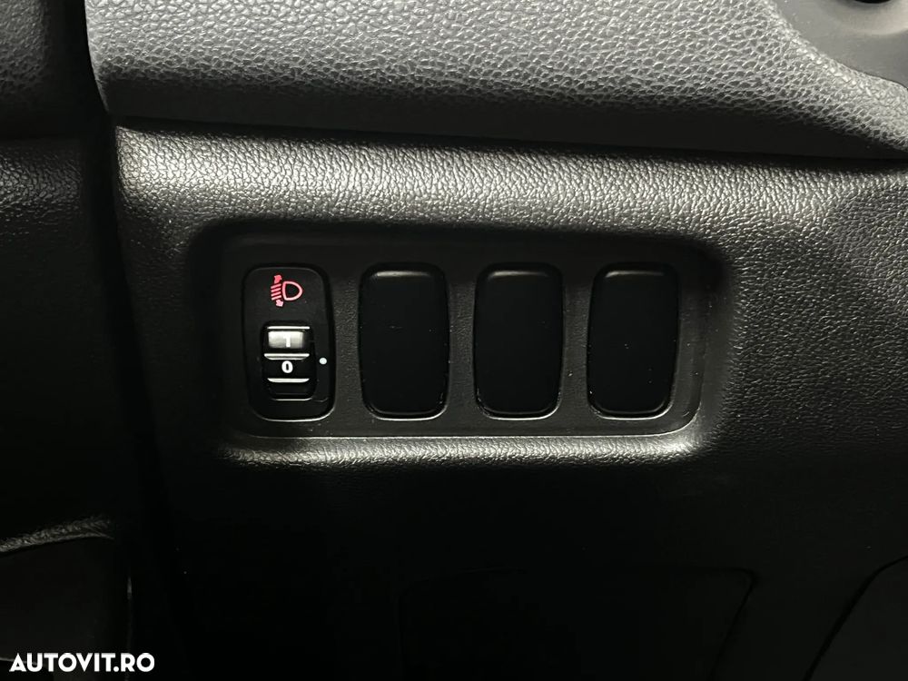Mitsubishi ASX - 16
