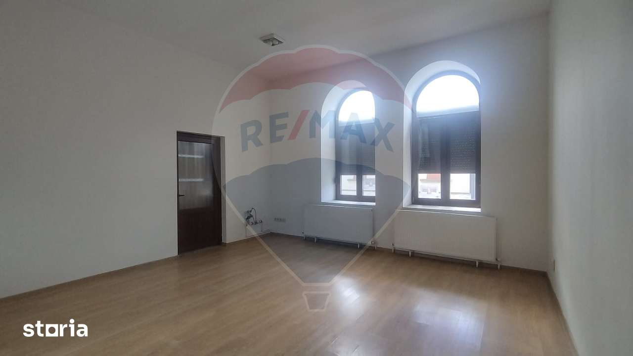De închiriat spațiu comercial/office – 21 mp, Șimleu Silvaniei - Imagine principală: 4/7