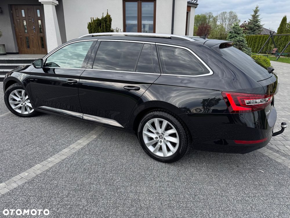 Skoda Superb 2.0 TDI SCR Style DSG - 6
