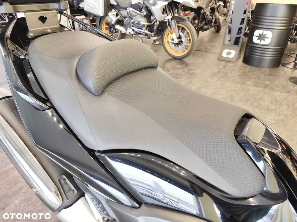 Yamaha Tmax - 13
