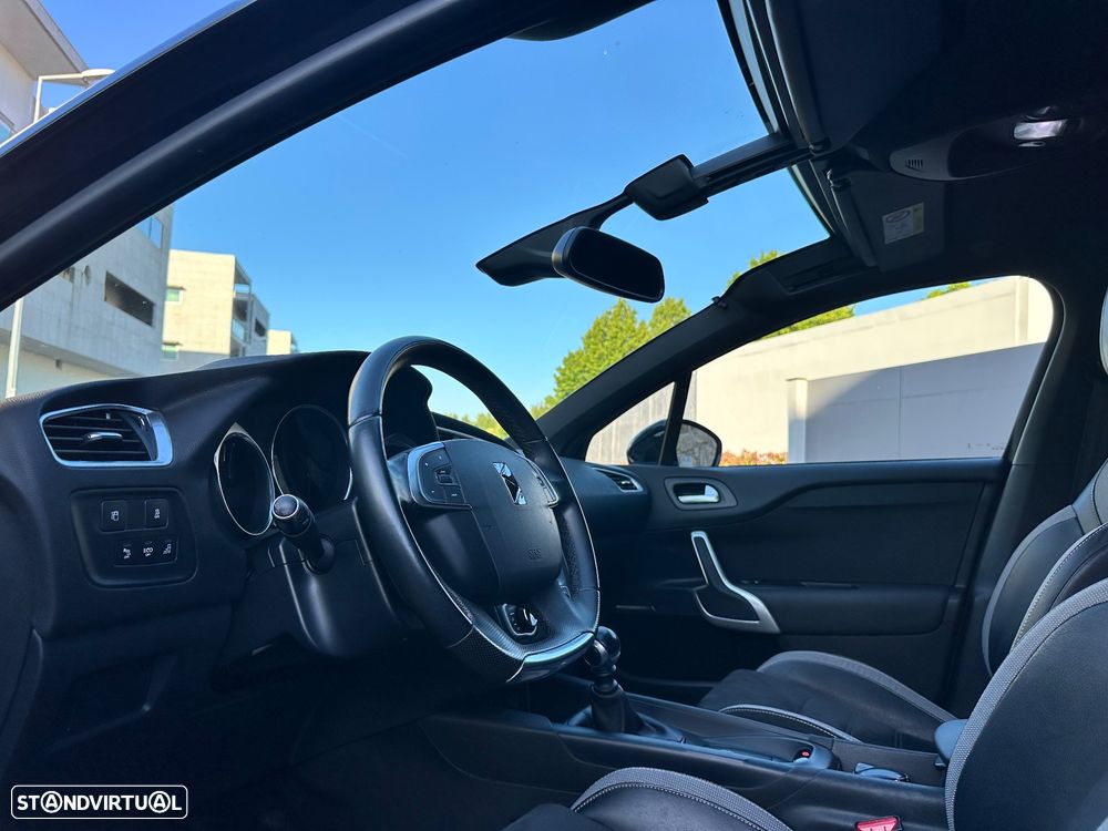 DS DS4 Crossback 1.6 BlueHDi So Chic J18 - 25