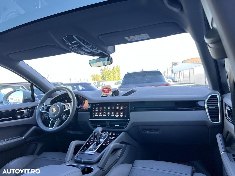 Porsche Cayenne - 6