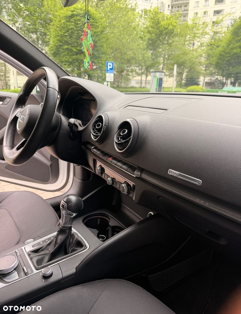 Audi A3 Limousine 1.5 TFSI S tronic - 4