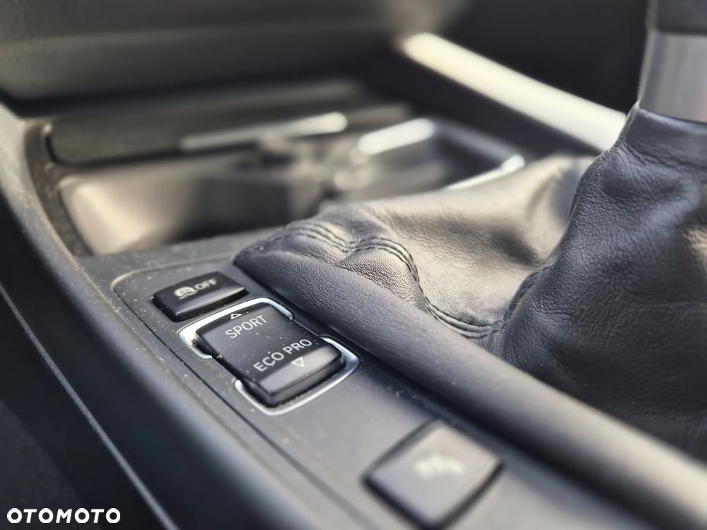 BMW Seria 1 118d DPF Edition Sport - 32