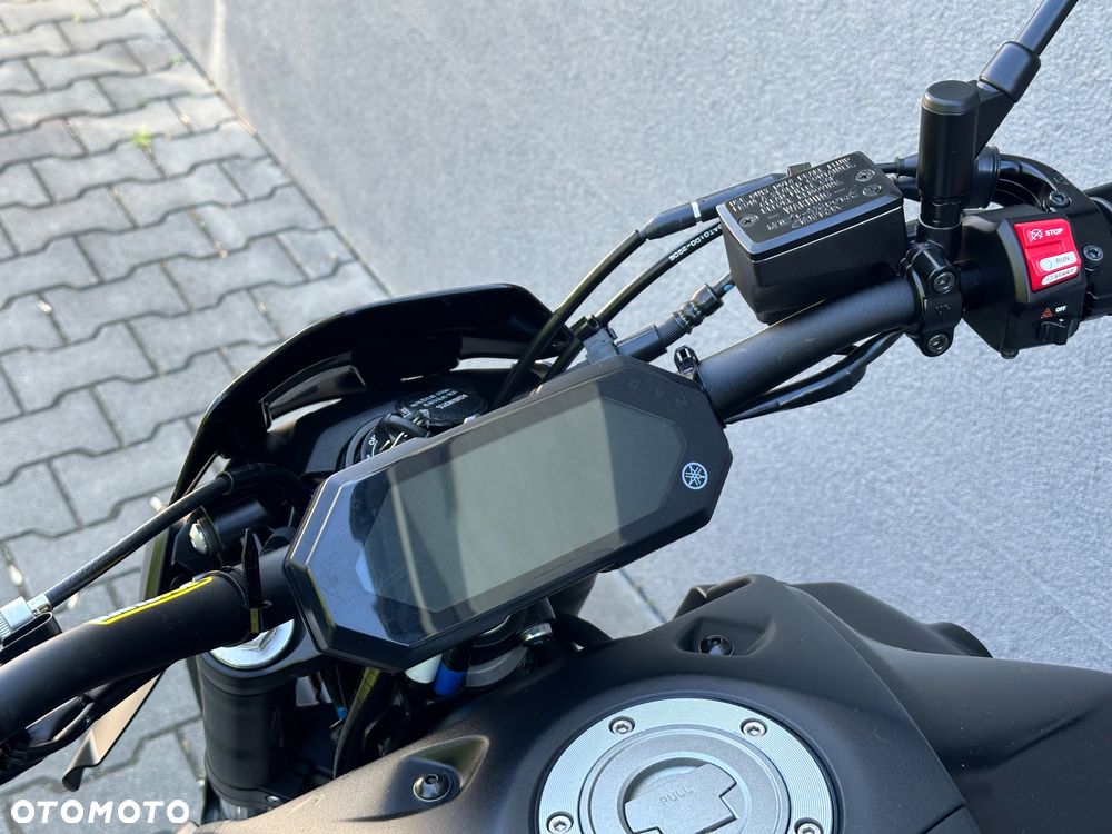 Yamaha MT - 21