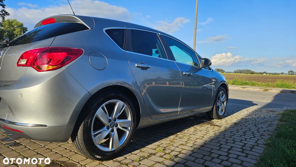 Opel Astra 1.4 T Energy EU6 - 2