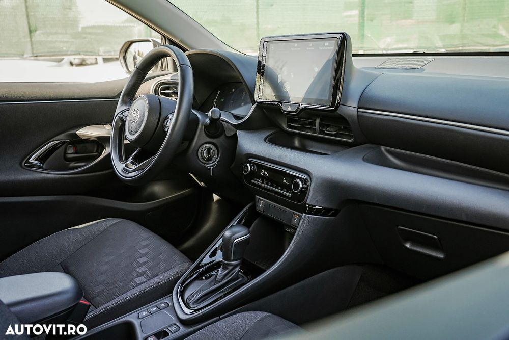 Toyota Yaris - 24