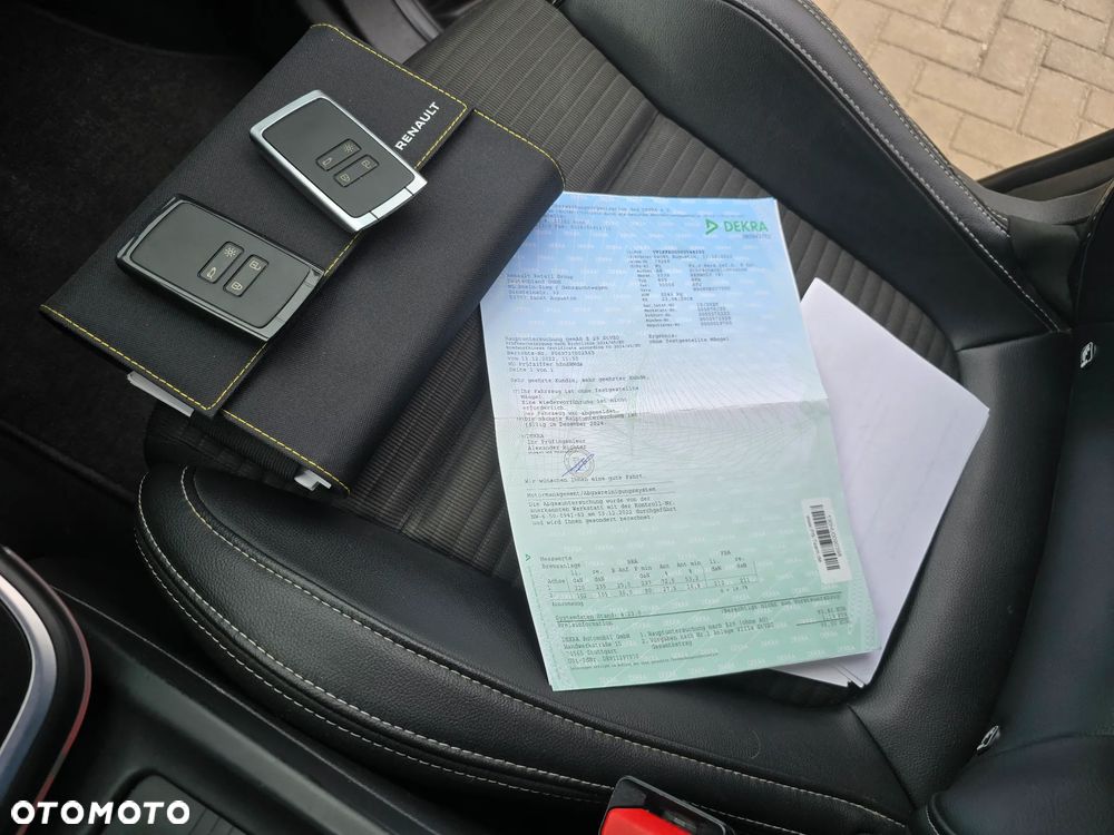 Renault Grand Scenic - 36