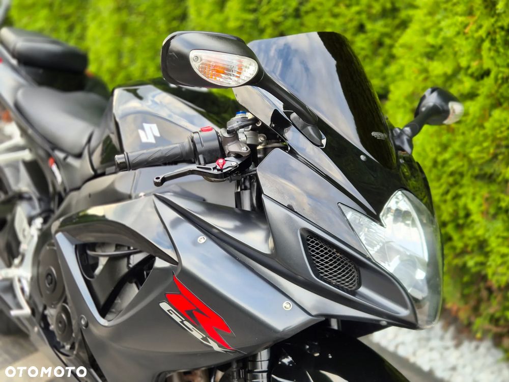 Suzuki GSX-R - 22