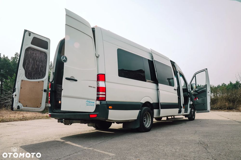 Mercedes-Benz 519 - 31