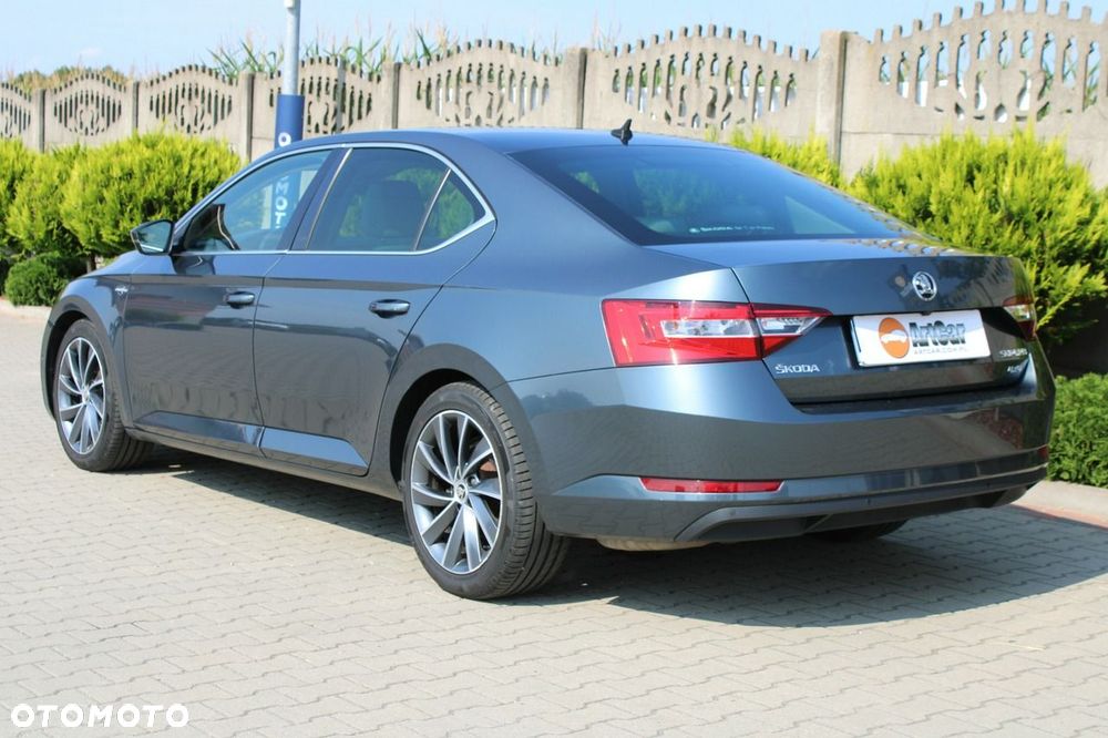 Skoda Superb 2.0 TDI 4x4 DSG L&K - 15