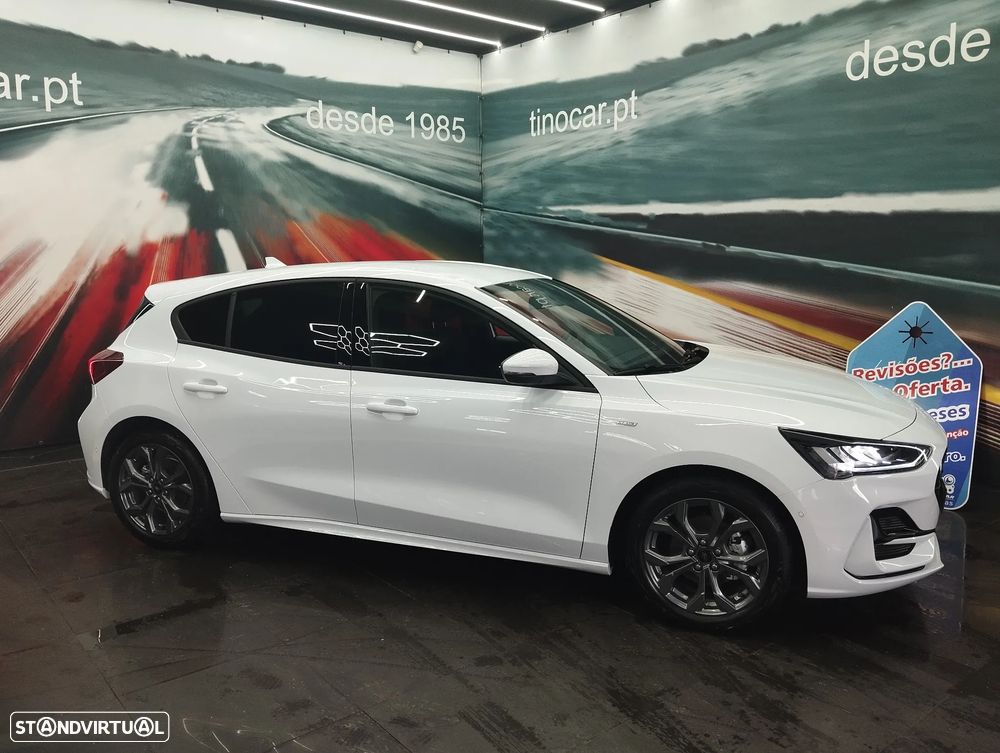 Ford Focus 1.0 EcoBoost MHEV ST-Line - 4