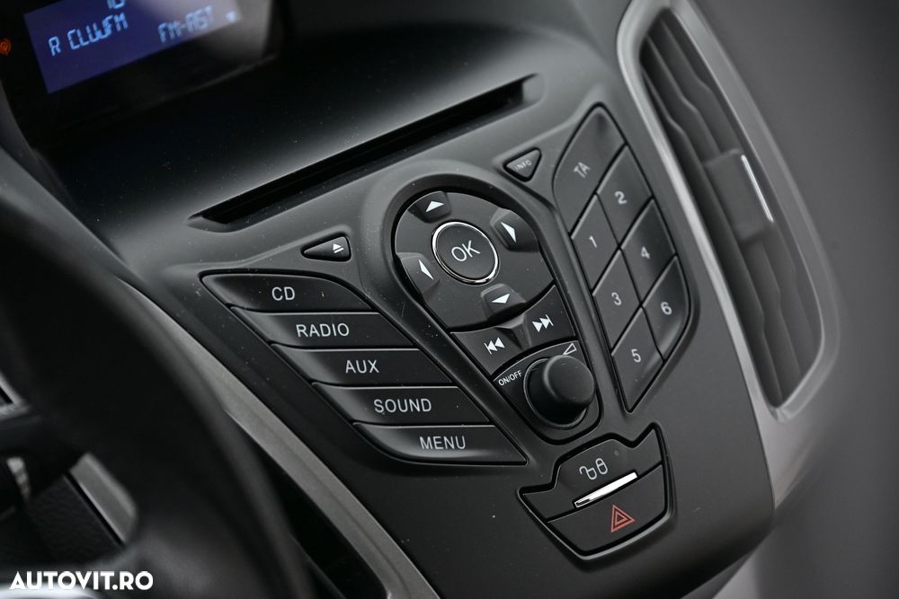 Ford Focus 1.6 TDCI DPF Titanium - 25