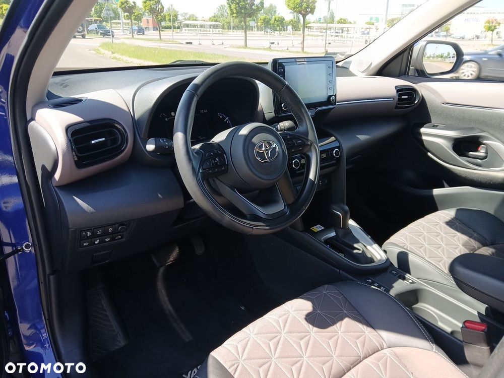 Toyota Yaris Cross - 17