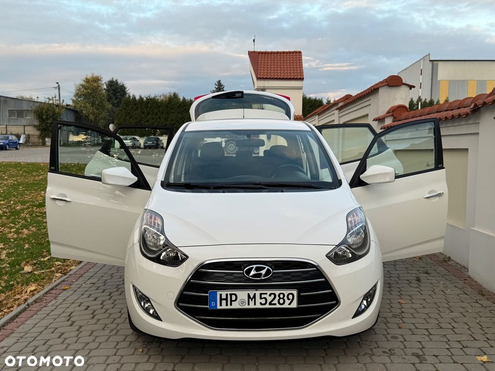 Hyundai ix20 - 25