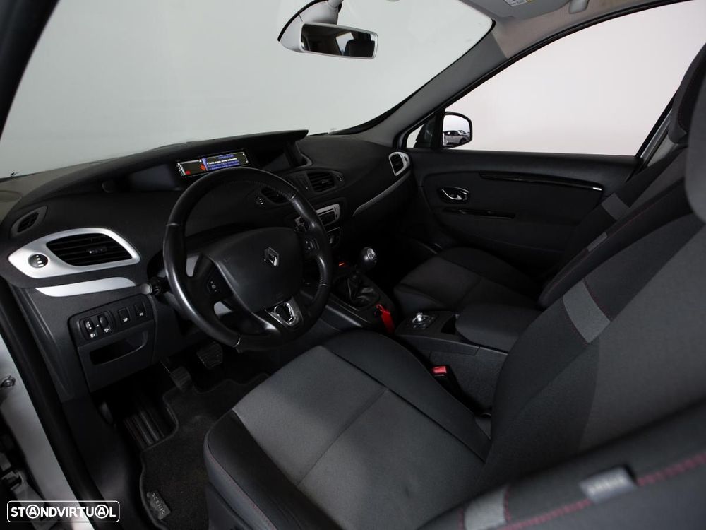 Renault Mégane Scénic - 6