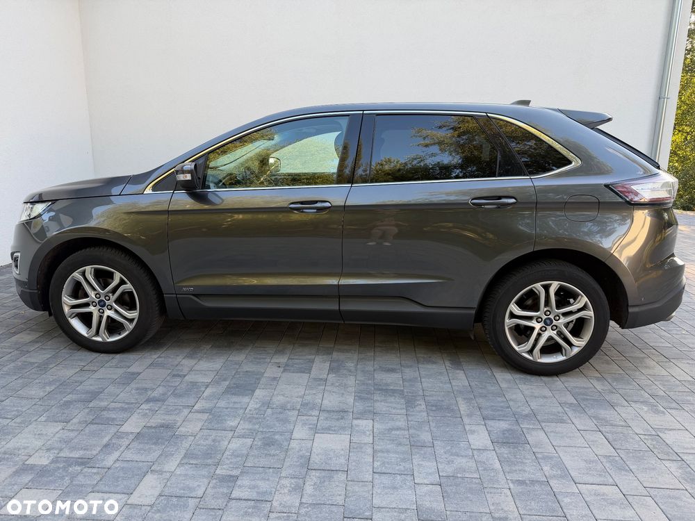 Ford Edge 2.0 TDCi Bi-Turbo 4x4 Titanium - 4