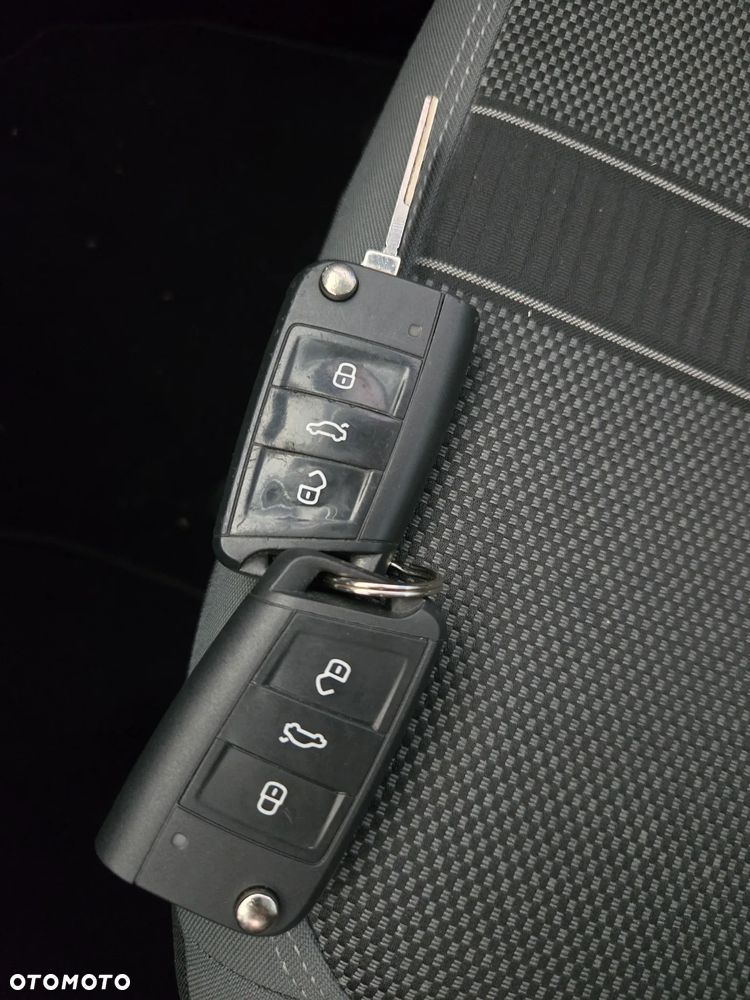 Volkswagen Polo - 38