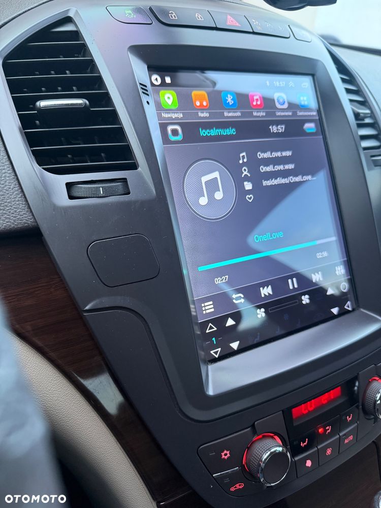 Opel Insignia 2.0 T Cosmo - 11